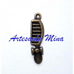 Charm peine bronce 28 x 8 mm