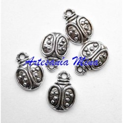 Colgante mariquita 15 x 11 mm
