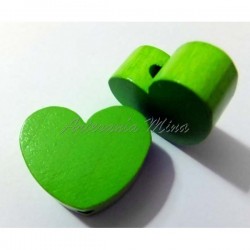 Corazón de madera verde...